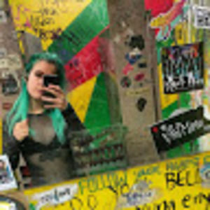 Meet your Posher, Abigail